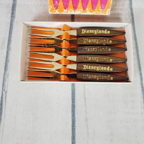 Vintage 60s Disneyland Mini Forks Bronze Plated Collectable - Picture 5 of 14
